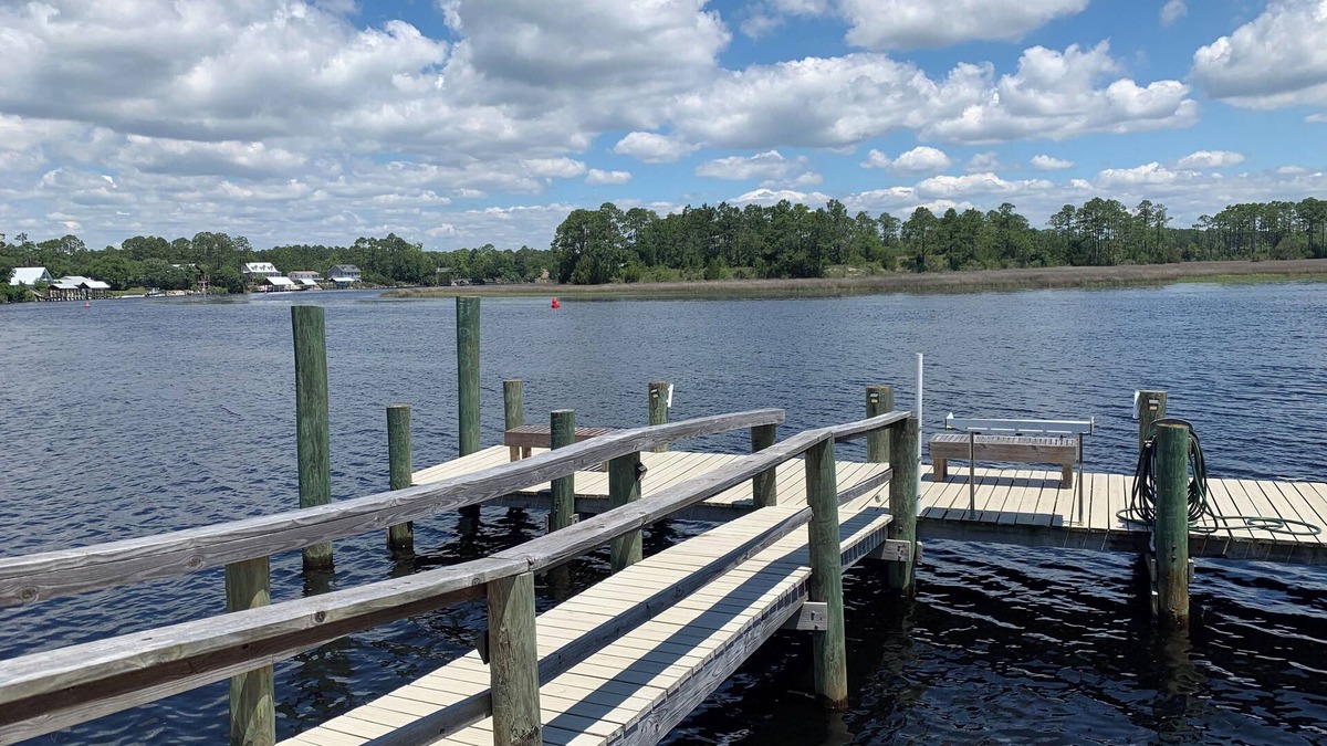 Carrabelle House | Fisherman's access and relaxation in a 2BR 2BA on River with Dock, Pet friendly!
