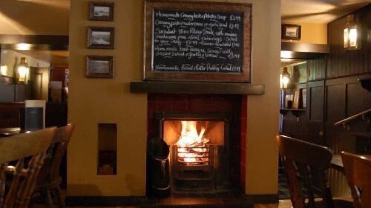 Broughty Ferry Hotel | Fisherman's Tavern Hotel - Inn by Greene King Inns