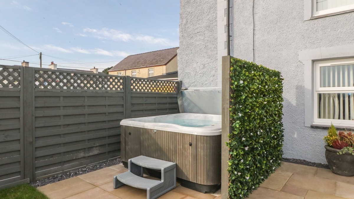 Malltraeth Cottage | Fishermans Cottage