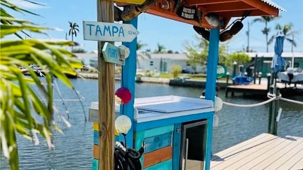 Matlacha House | Fisherman’s Paradise Cozy Waterfront Retreat Matlacha - Your Dream Escape