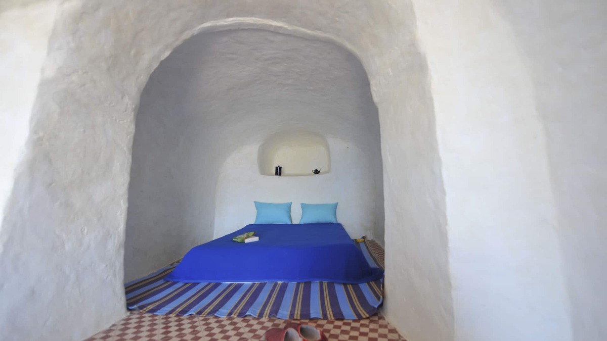 Tnine Aglou Cabin | Fishermen's caves in southern Morocco: Atlantic Troglo, Troglo Dune, Bato Tro