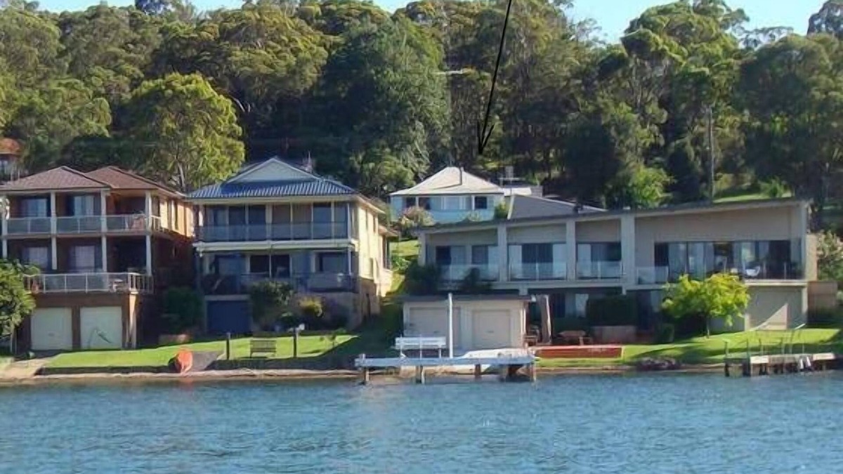 Fishing Point House | Fishing Point Lake House