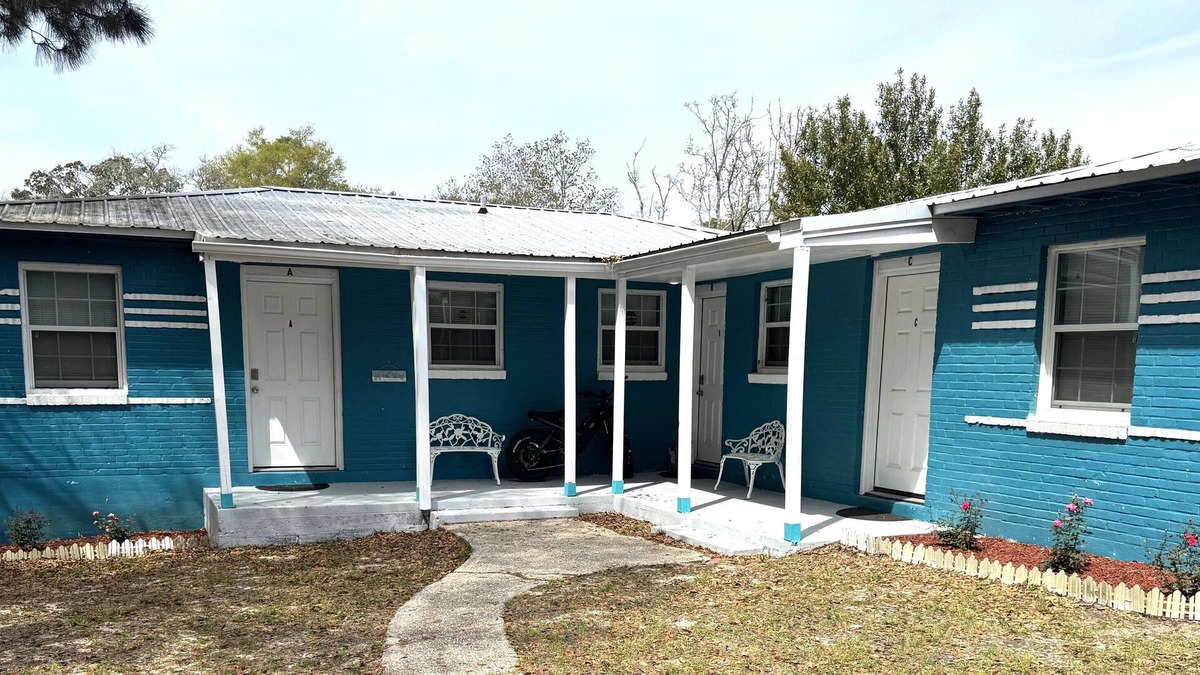 Navy Point Apartment | Fishing Retreat Unit C