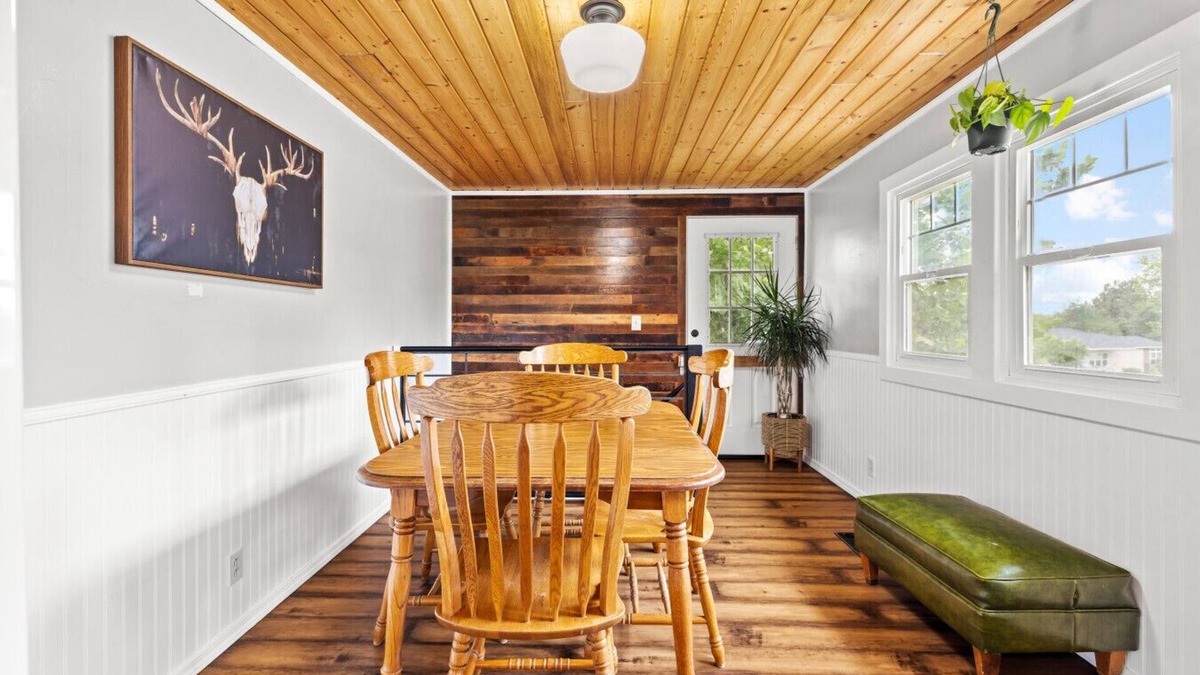 Boardman House | Fishing & Work-Friendly In A Prime Location