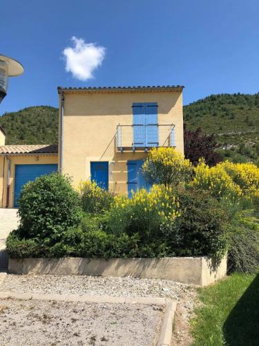 Castellane House | Fitis ! 6 person villa with 1 pool on a residence