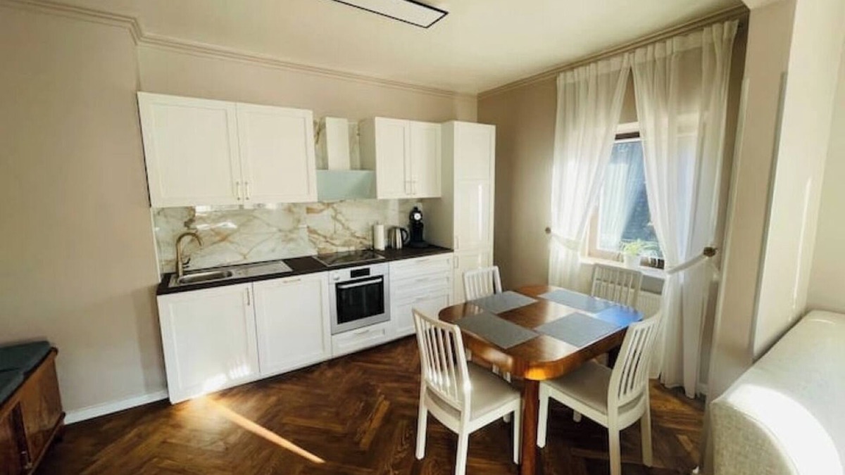 Idar-Oberstein House | Fitter's room accommodation in the center