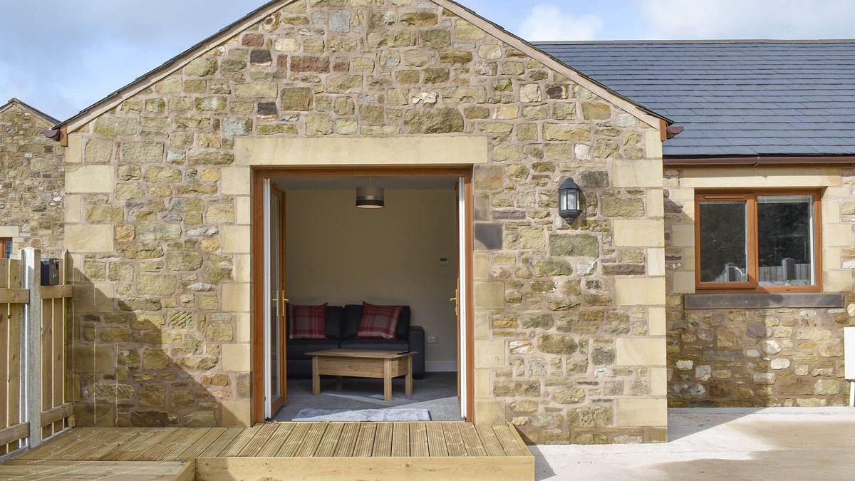 Preston Cottage | Five Dorchester Drive - UK32043