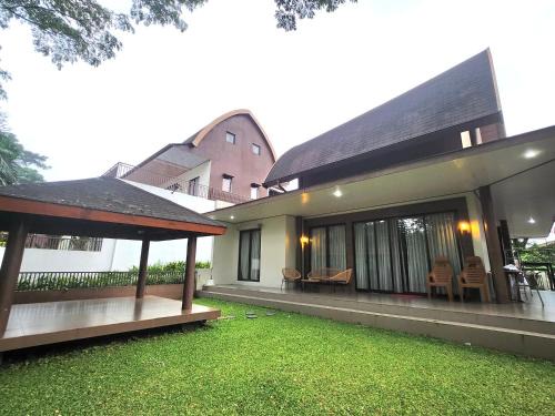 Ciawi Villa | Five Leo’s villa