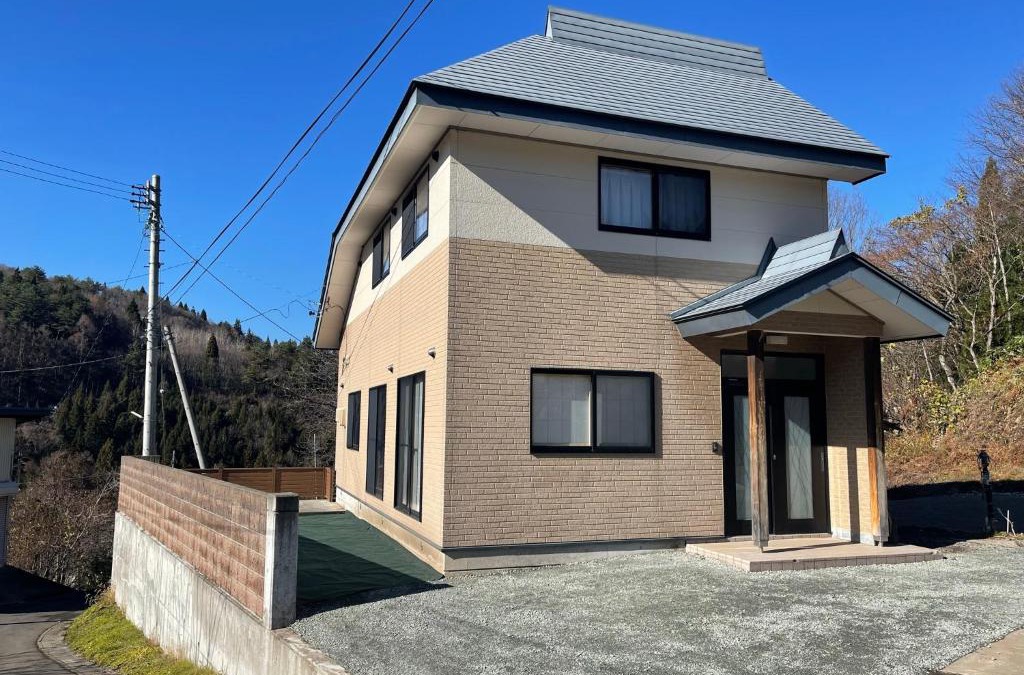 Yamanouchi Apartment | Five Peaks Ryuoo