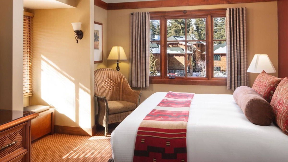 Incline Village Villa | Five Star 2-bedroom Lakefront Villa in fabulous Incline Village