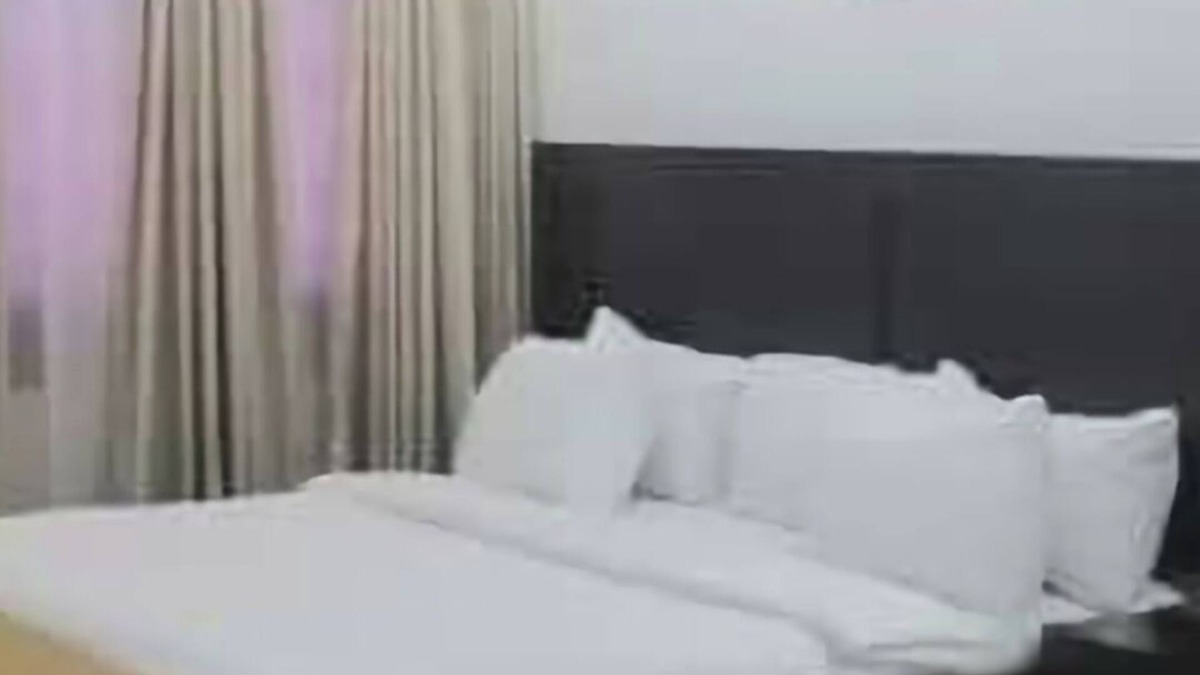 Lagos Cabin | Five star room in a Mansion, 24hr power