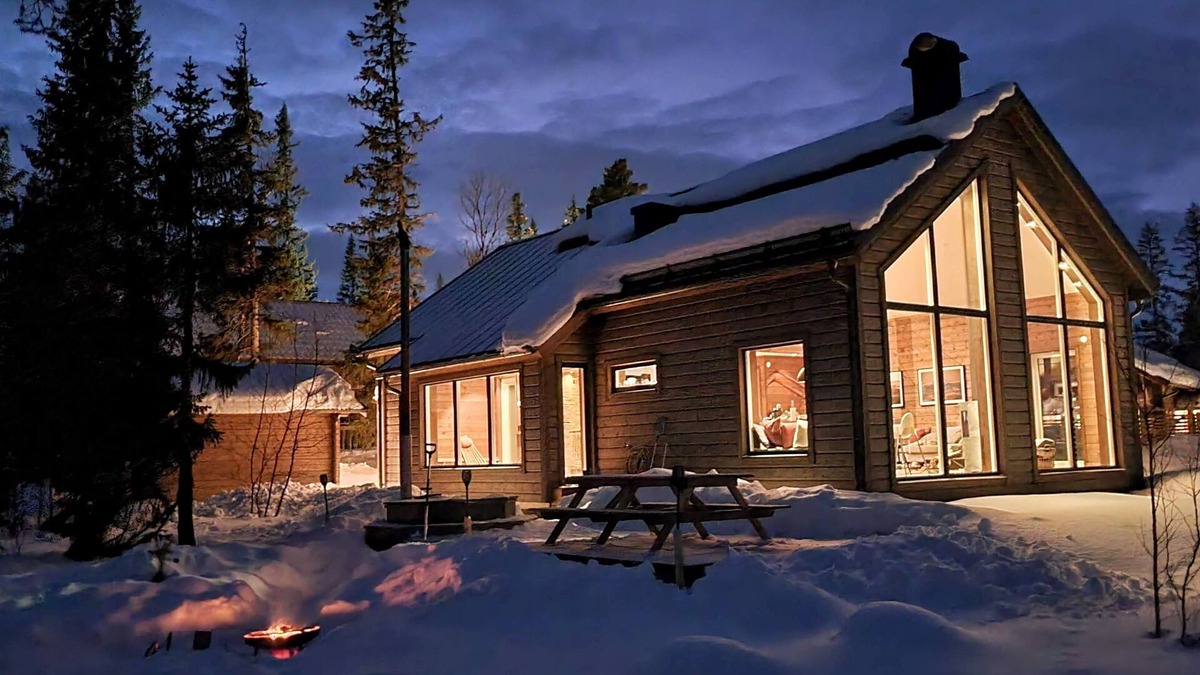 Funasdalen Ski Chalet | Fjellyx in funäs with relax&sauna, hot tub, 13 bed