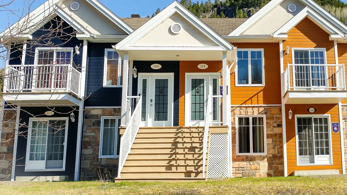 L'Anse-Saint-Jean Condo | Fjord du Saguenay, Mont Edouard, Chez la Belle Shanna