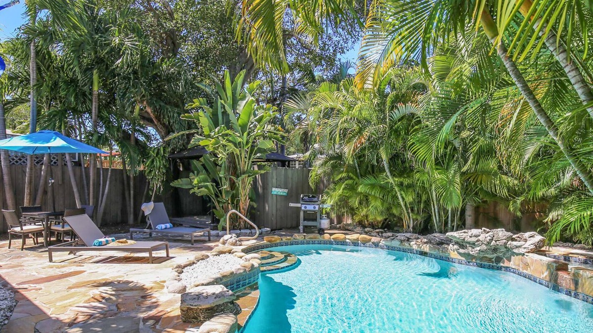 New Town House | Flagler's Oasis by AvantStay | Private Pool in Key West | Month Long Stays Only
