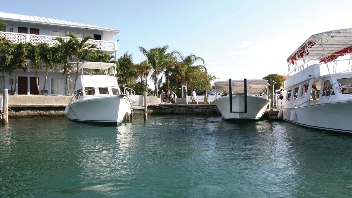 Bell Channel Bay Hotel | Flamingo Bay Hotel & Marina at Taino Beach