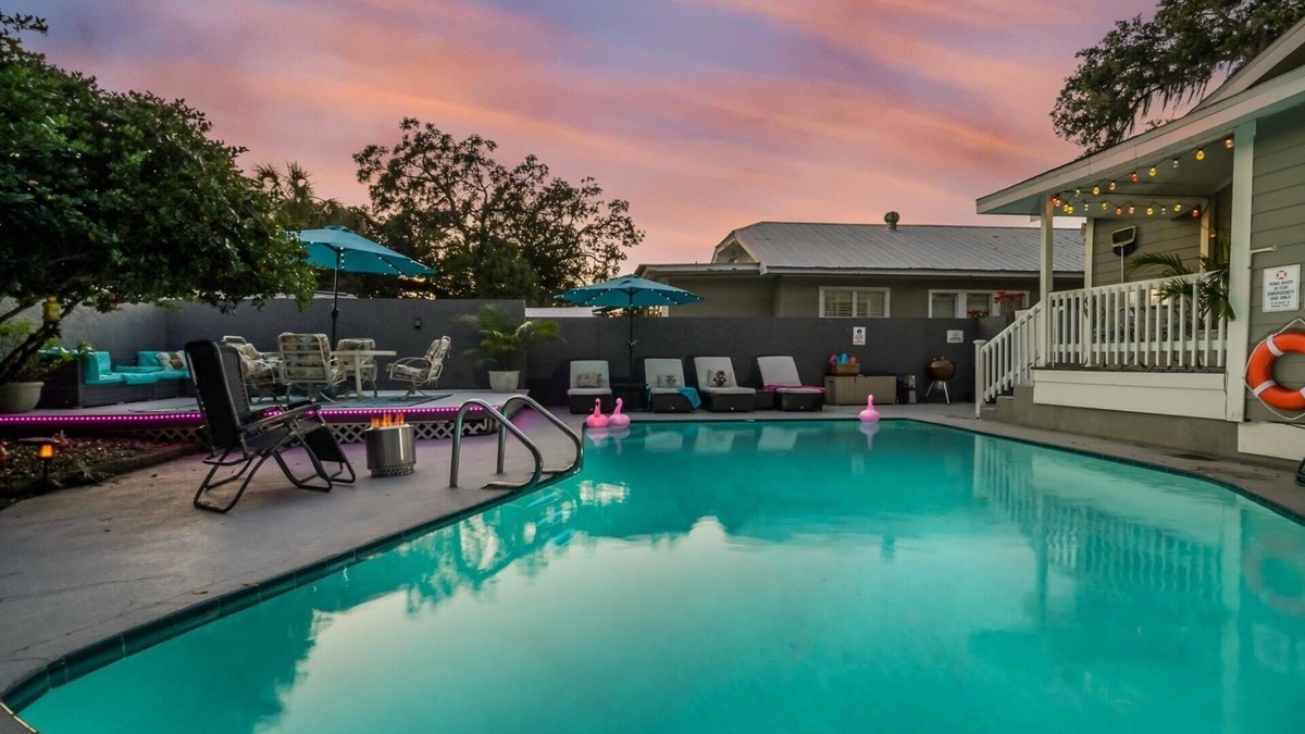 South Seminole Heights House | 🦩Flamingo Haven! Luxury Home with Private Heated Pool and Amenities Galore!