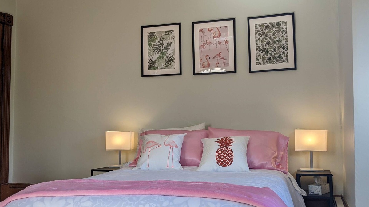 Wolfville Apartment | Flamingo Suite (Downtown Wolfville)