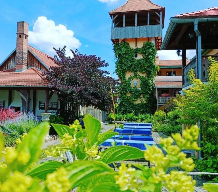 Rosia House | Flanderhof Manor