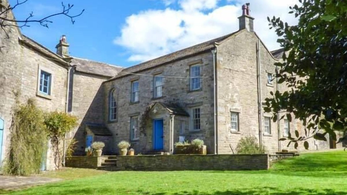 West Burton Cottage | Flanders Hall
