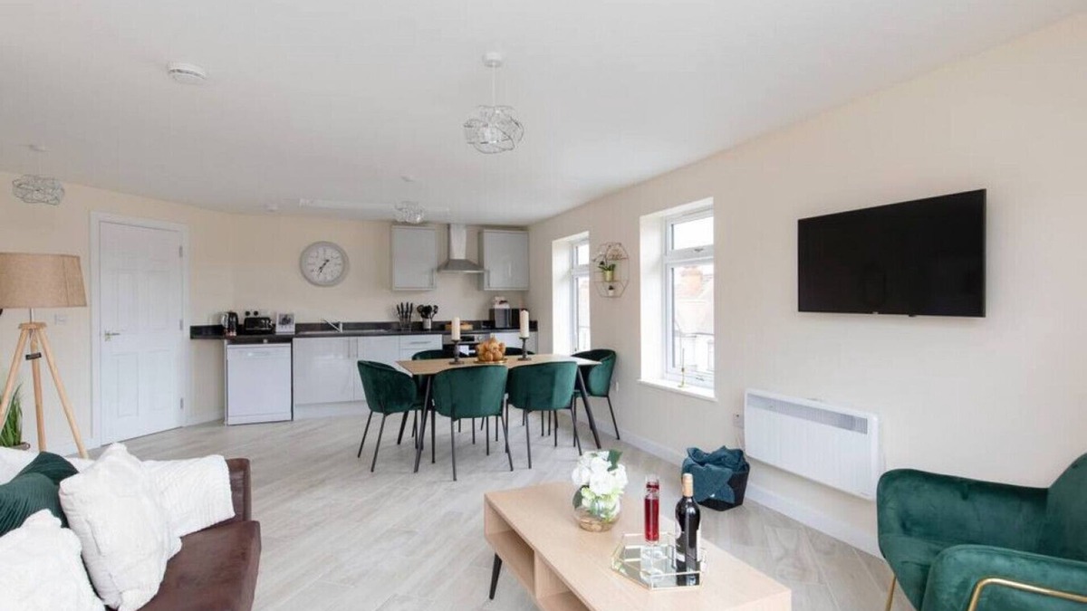 Sudbury Apartment | Flat 1 · homely - North London Wembley Apartment
