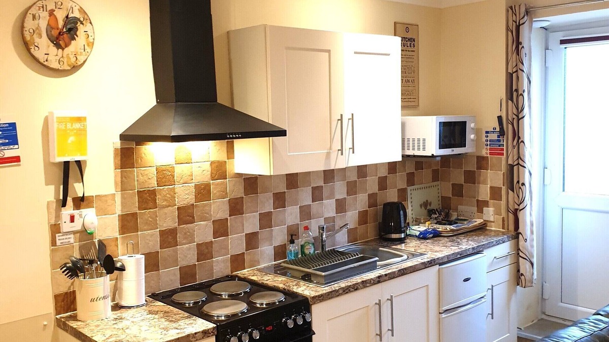 Torquay Apartment | Flat 9 at Appletorre House Holiday Flats