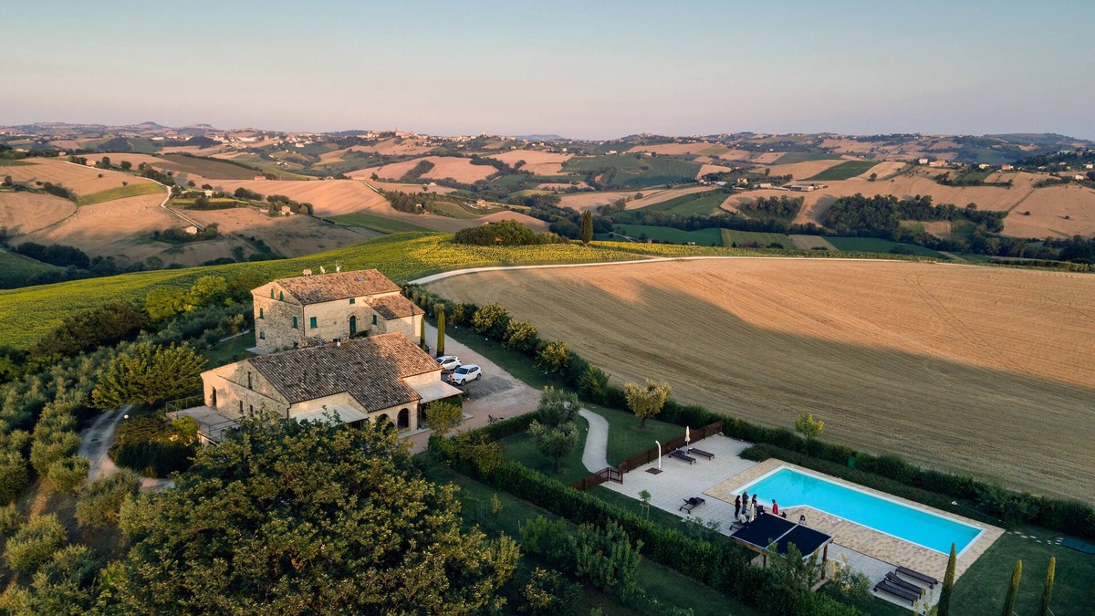 Francavilla d'Ete Apartment | Flat Aurora, in the Countryside, Private Pool Quiet Nature and Relaxation