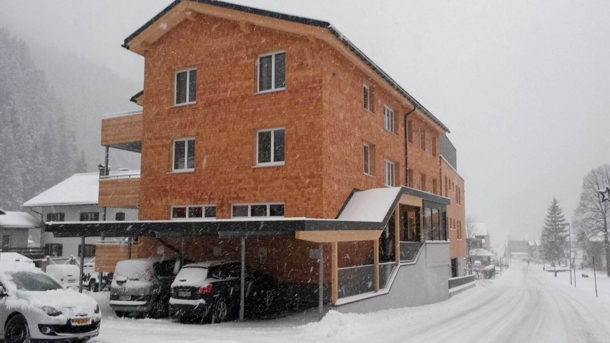 Klosterle Apartment | Flat in Arlberg near Ski Slopes & Sauna