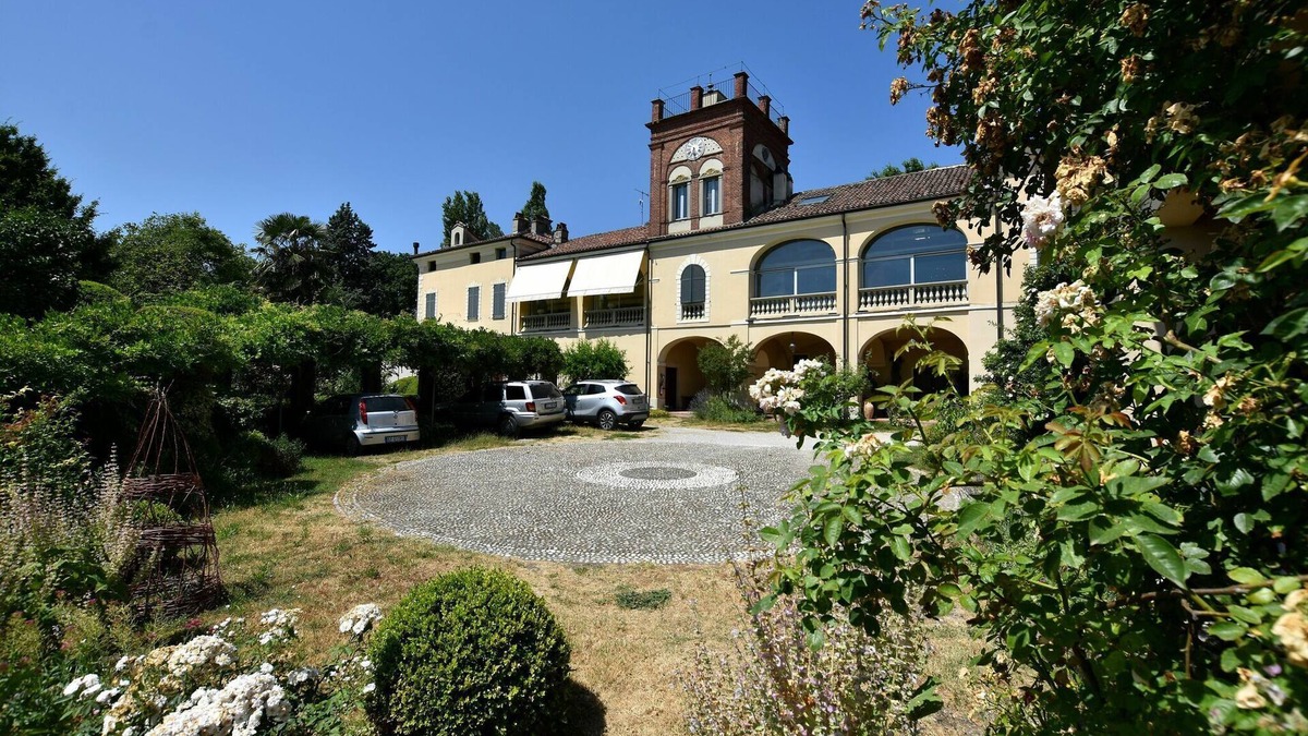 Casale Monferrato Apartment | Flat in Monferrato with Private Garden