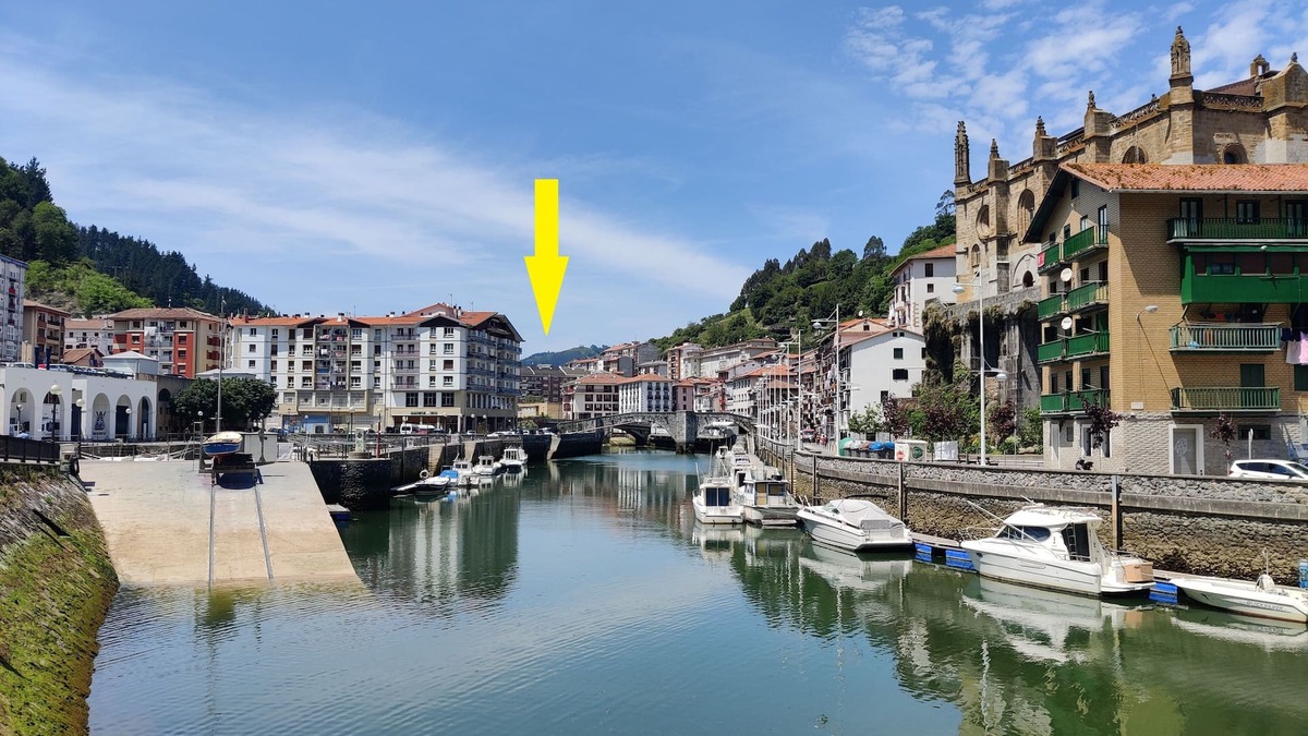 Ondarroa Condo | FLAT in the CENTER OF ONDARROA, fishing village, with WIFI 600MB, without slopes.