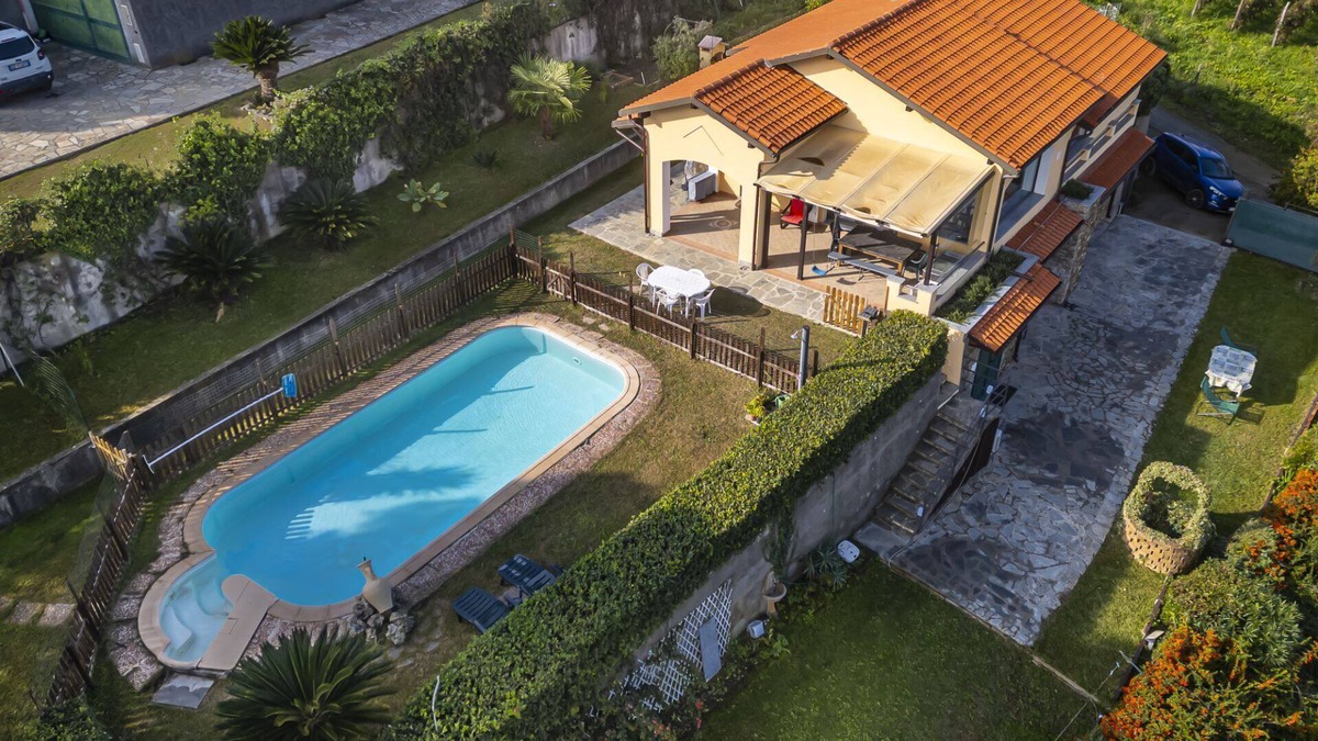 Pantai Apartment | Flat in villa with sea view and private pool
