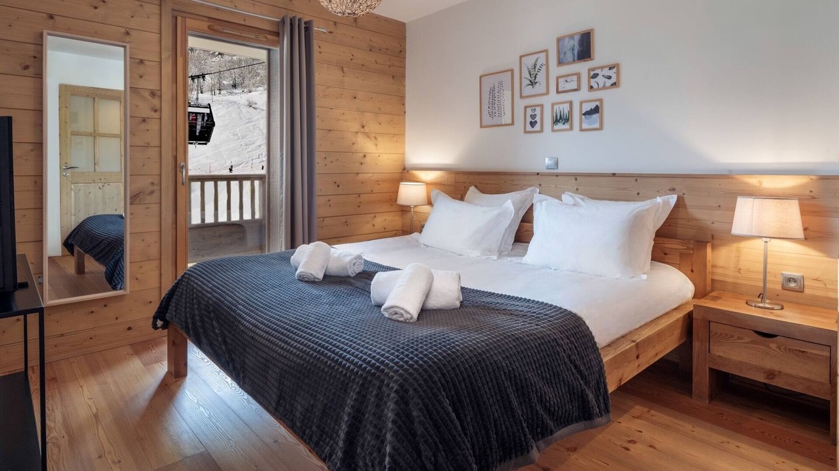 Champagny-en-Vanoise Apartment | Flat mountains view - SKI-IN/OUT LA PLAGNE CHAMPAGNY- ideal for families
