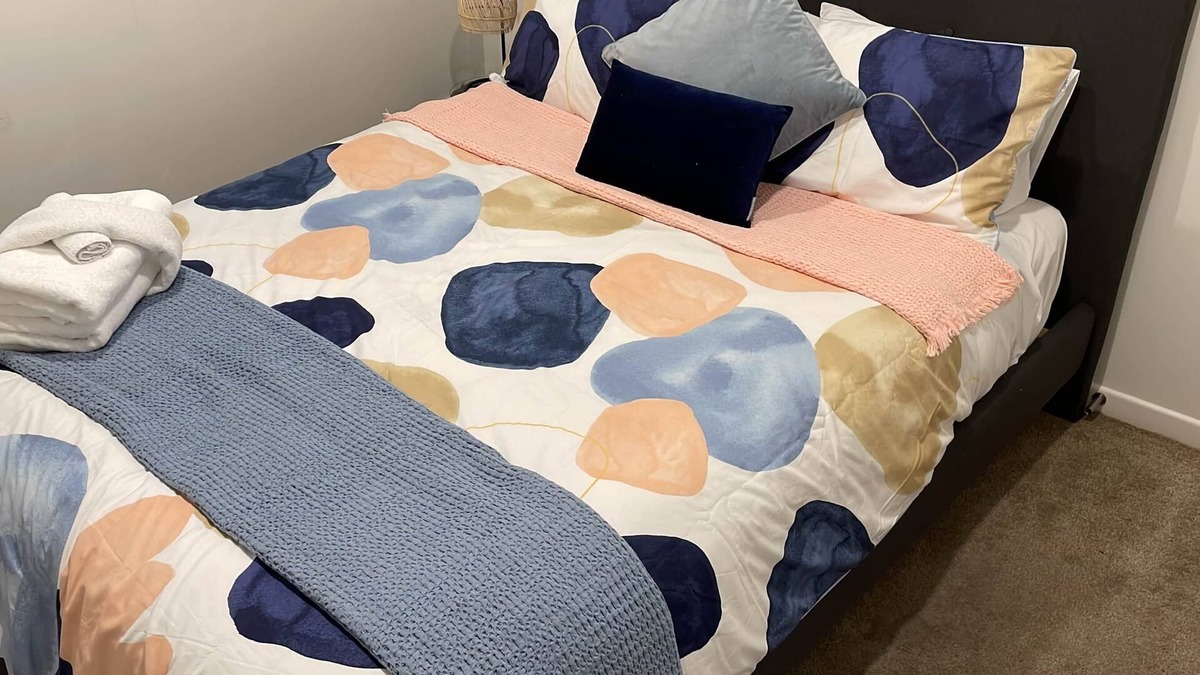 Flat Bush House | Flatbush Holiday Accommodation, 2 Bedroom Townhouse | Apartment KK39