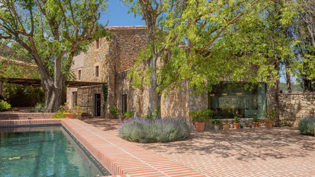 Corca Villa | Flateli. Corçà
