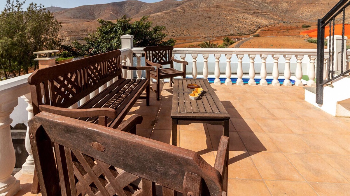 Antigua Cottage | Flatguest Chozo del Viejo - Peaceful country Villa with Pool