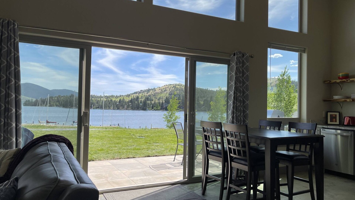 Dayton House | Flathead Lake Cabin with Water Views and Lake Access! Pet Friendly, Cabin 1
