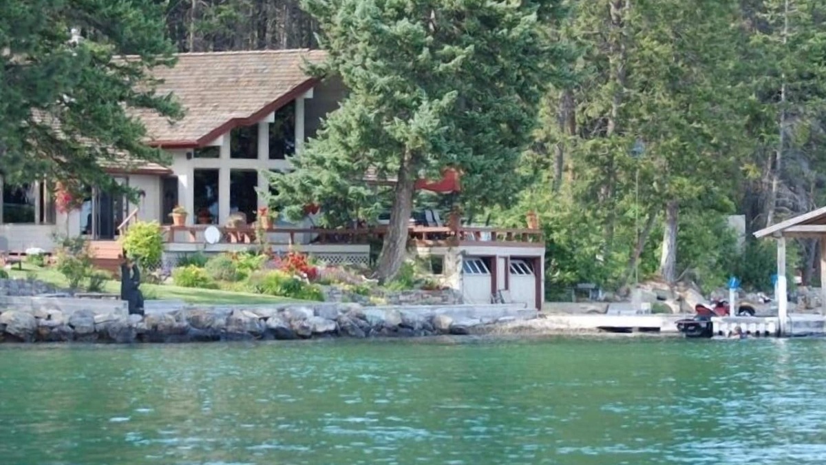 Lakeside House | Flathead Lake Living for You're Best Vacation