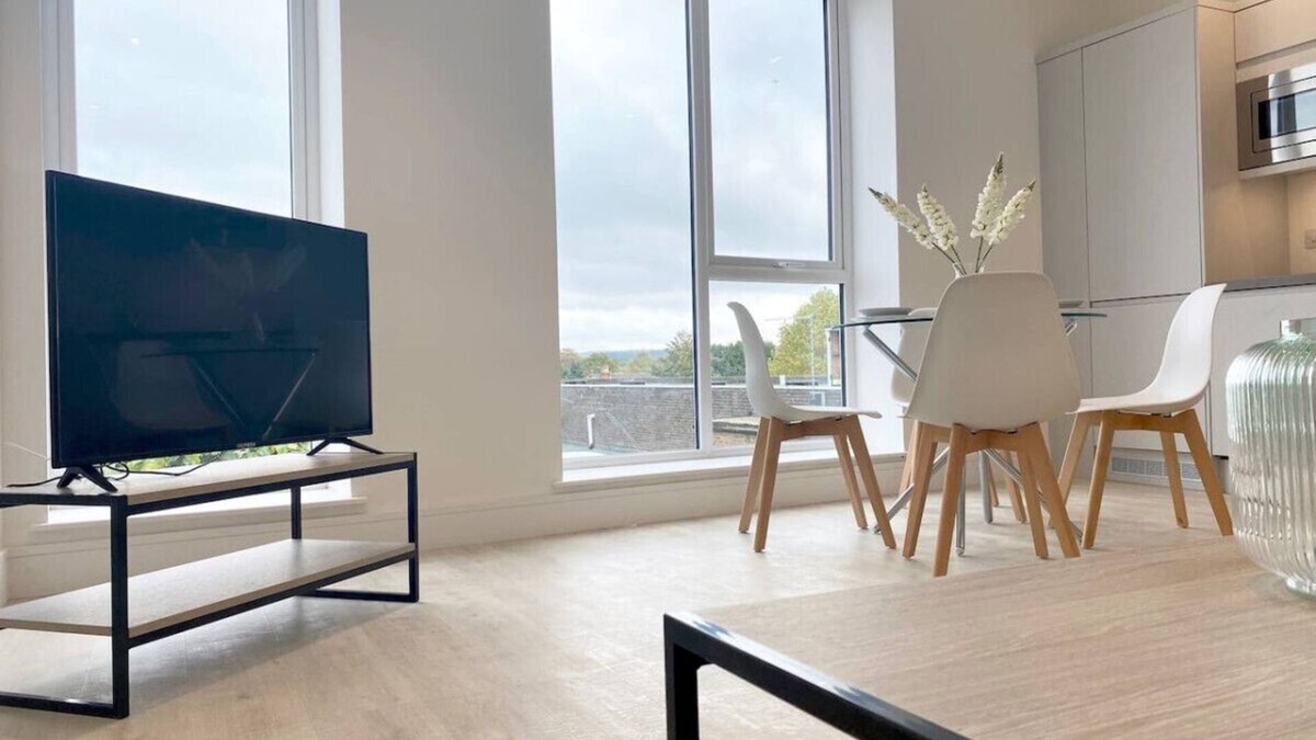 Fleet Apartment | Fleet Heights Apartment Six