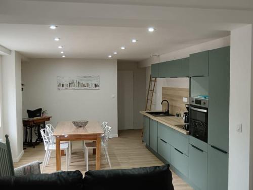 Esquelbecq Apartment | Fleur de Lin