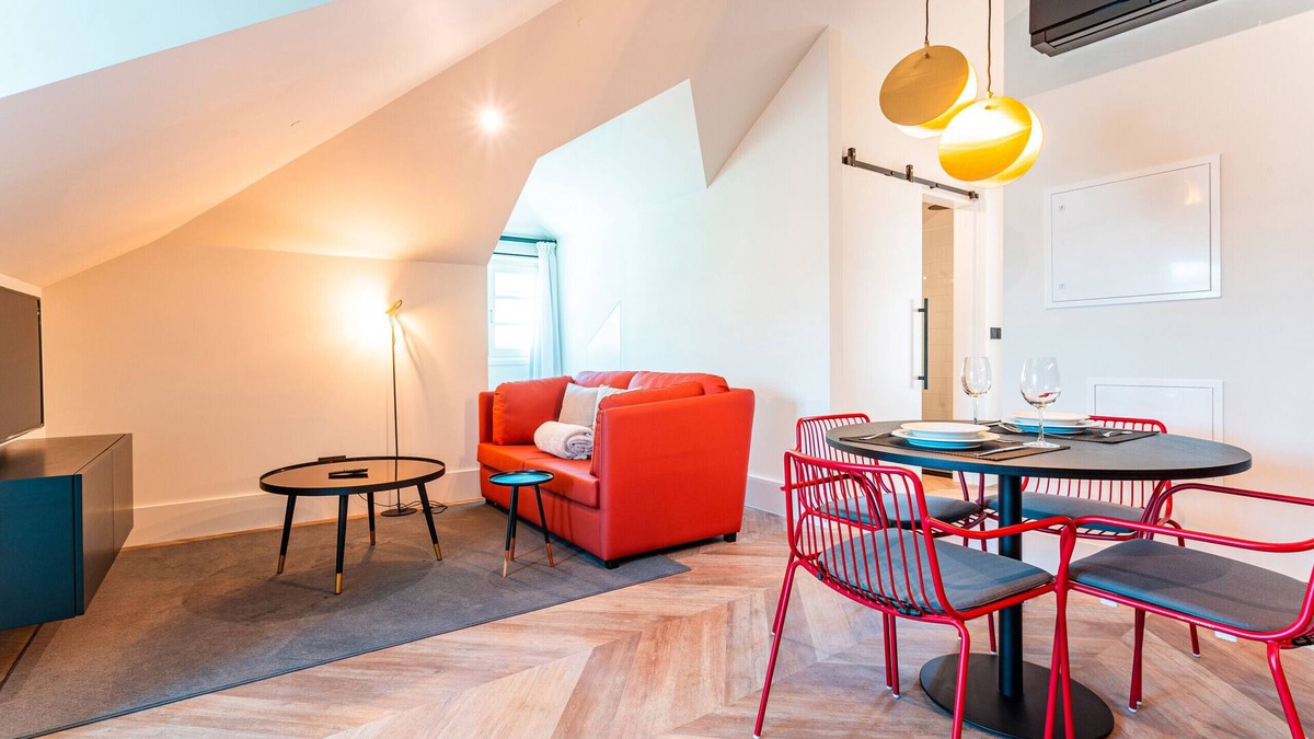 Old Town Apartment | FLH Viola Market with Terrace II