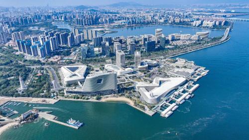 Huli Hotel | Fliport Wutong Hotel-Free Welcome Fruit & Near Exhibition Center