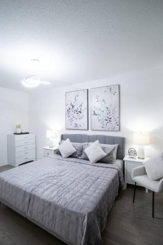 Vaughan House | Flipped House - entire 2 BR townhouse near wonderland