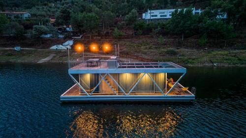 Oleiros Boat Rental | Floating Álvaro