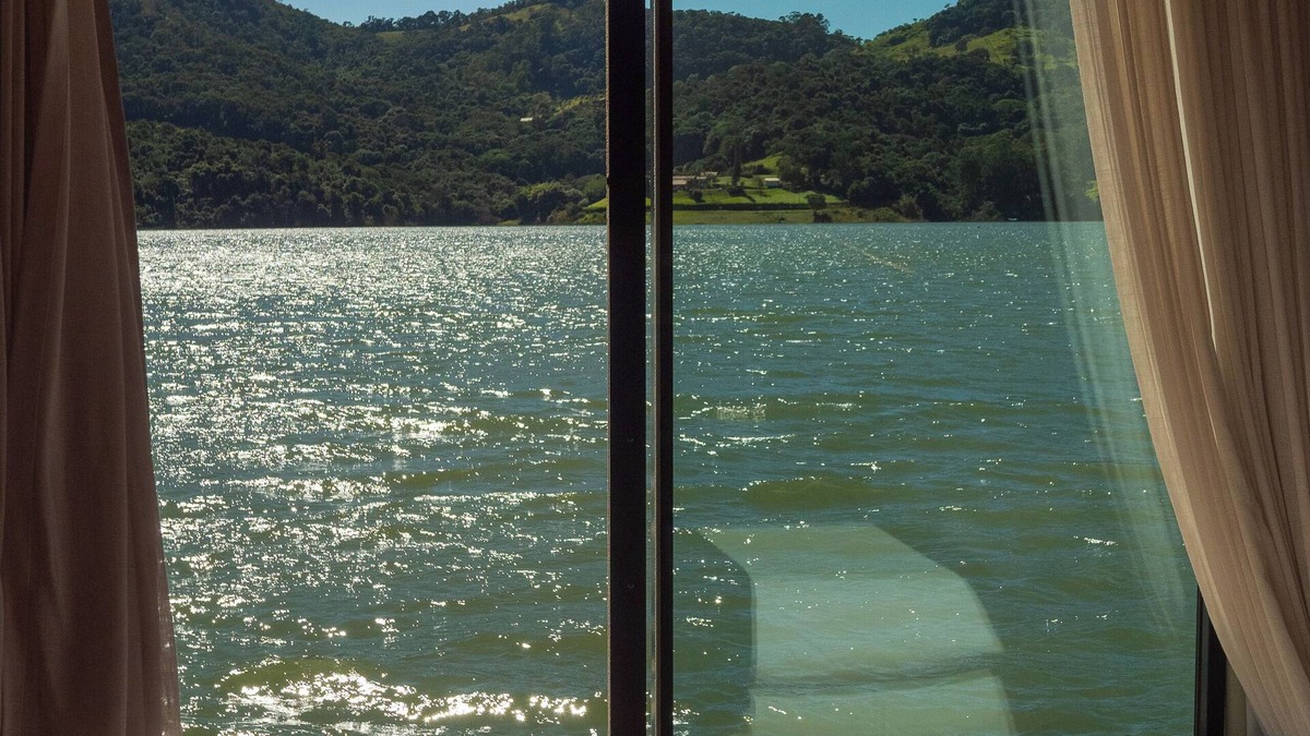 Joanopolis Boat Rental | Floating Altar #1
