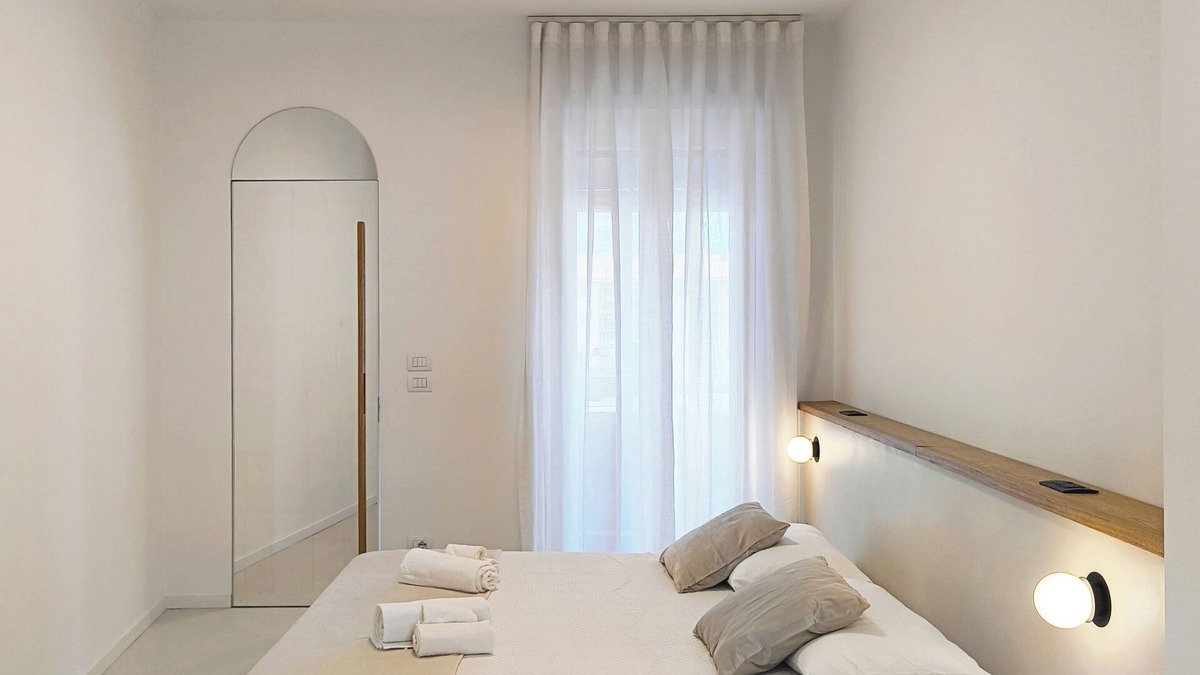 Millefonti Apartment | Floor 7 | Bright penthouse with terrace