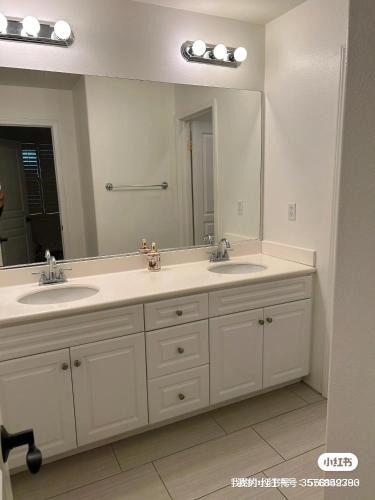 Woodbury House | Floor2-73