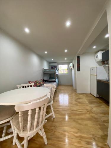 El Tesoro House | Flor de Canela 1