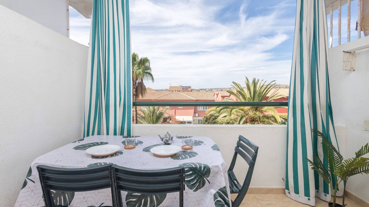 Sonnenland Apartment | Floral Home - Large Private Terrace with Pool