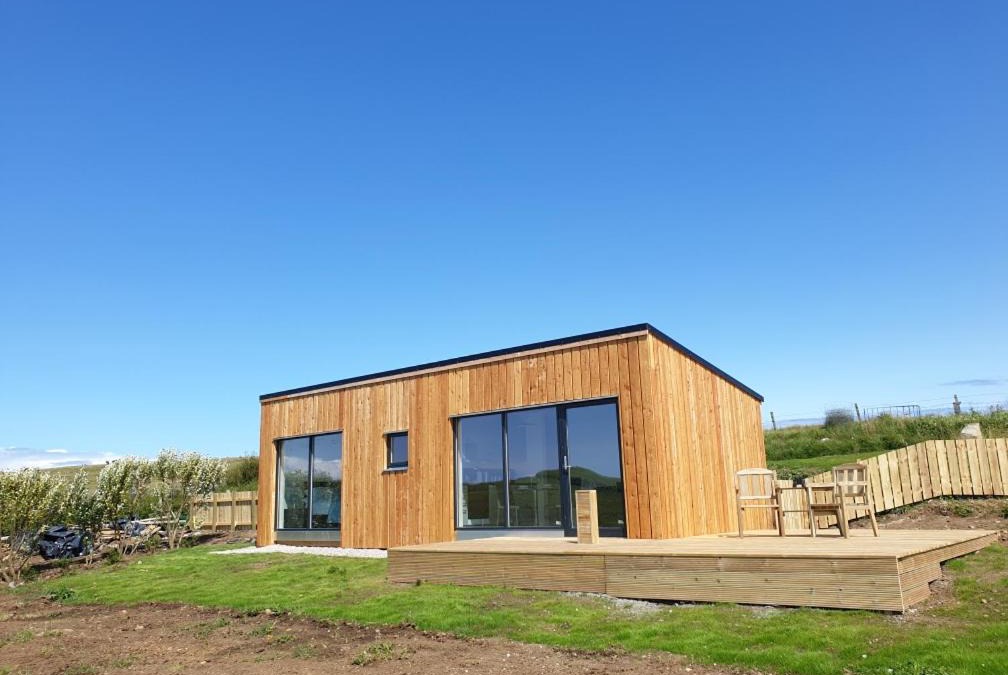 Bornesketaig Ski Chalet | Flora's Cliff View