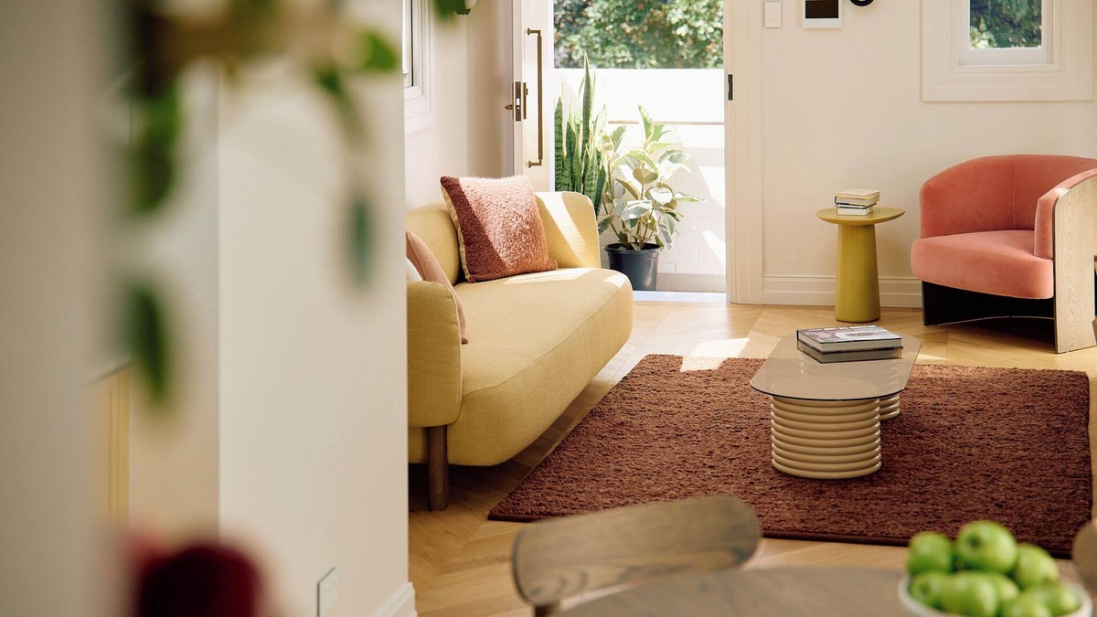Newtown Apartment | Flora Suite – Boutique Apartment in Newtown
