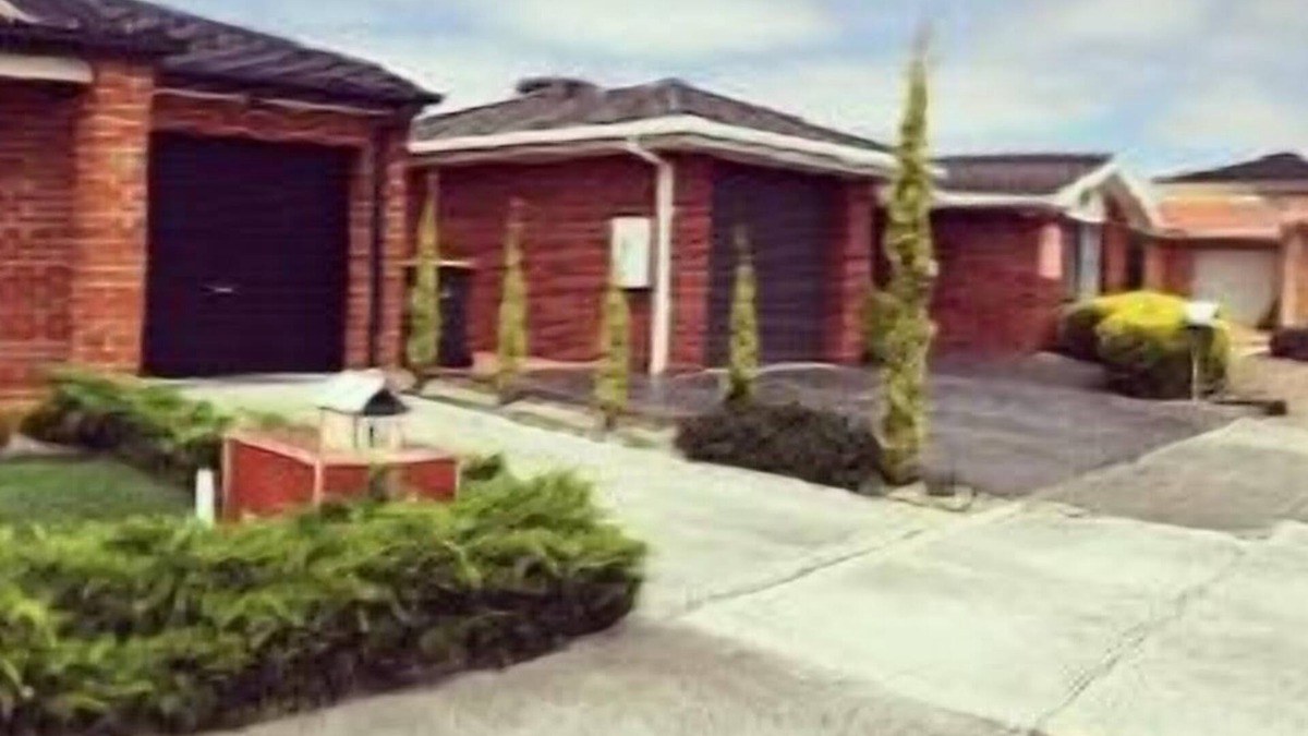 Sydenham House | Florentine Villas - Your Home away from Home - near Watergardens Town Centre